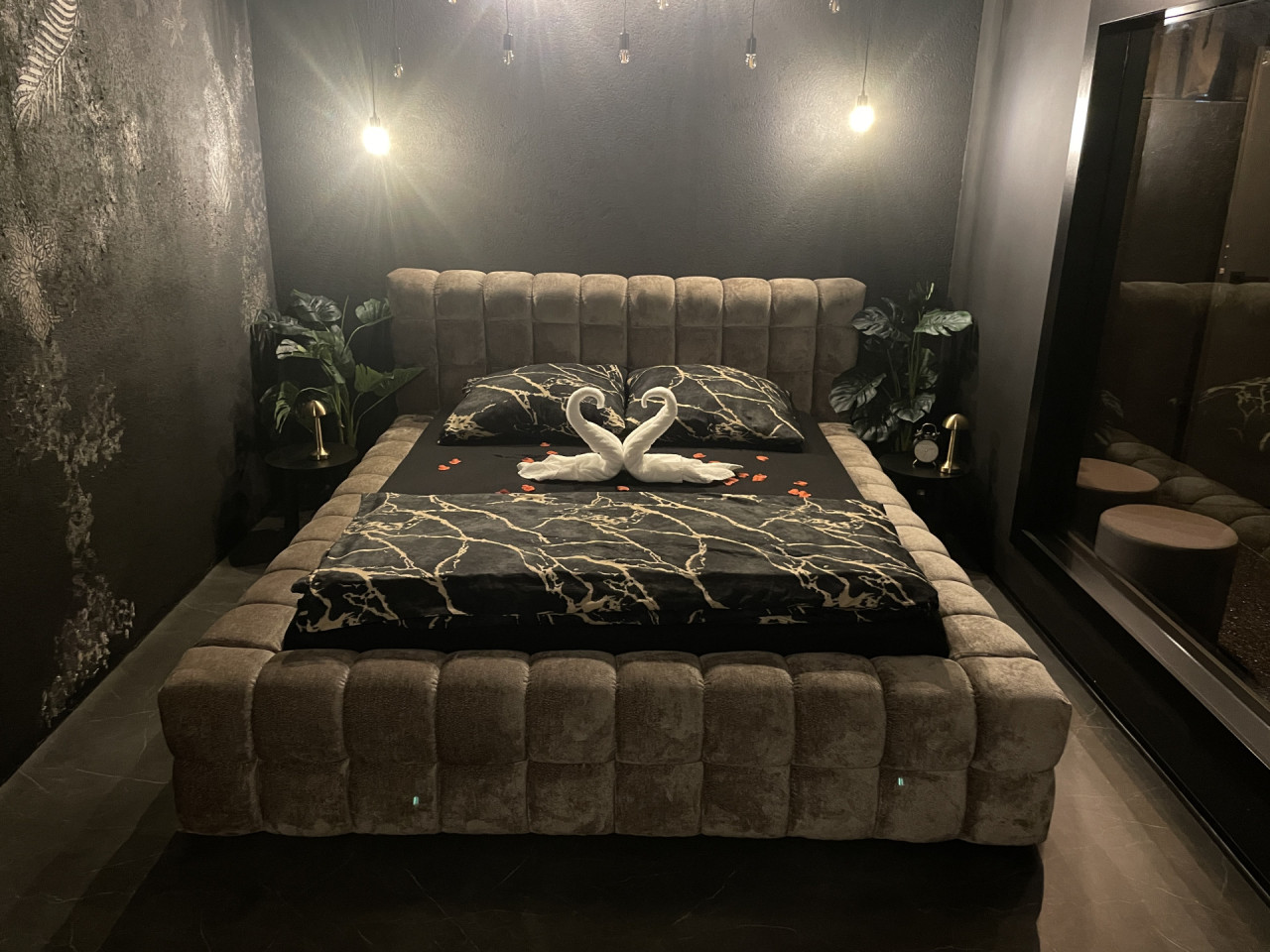 MOON ROOM - privátní wellness v absolutním soukromí